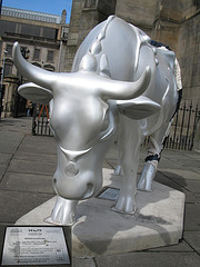 No 63 Metamoorphosis at Edinburgh Cow Parade 2006