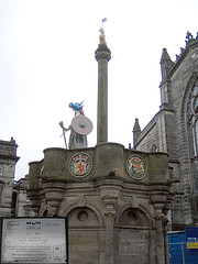 No 32 Brave Moo at Edinburgh Cow Parade 2006