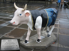 No 92 The Commoonicators at Edinburgh Cow Parade 2006